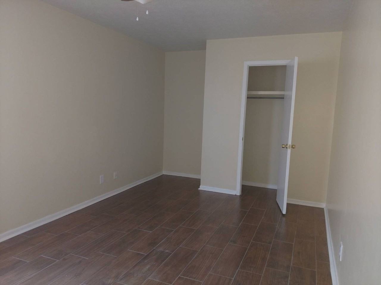 5504 Pinetree Avenue - Photo 3 of 5