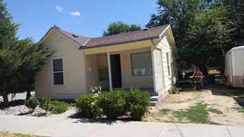 featured image of 2420 Wantland Ave
