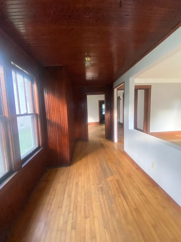 3011 Dupont Ave N - Photo 2 of 14