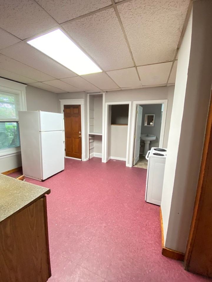 3011 Dupont Ave N - Photo 7 of 14