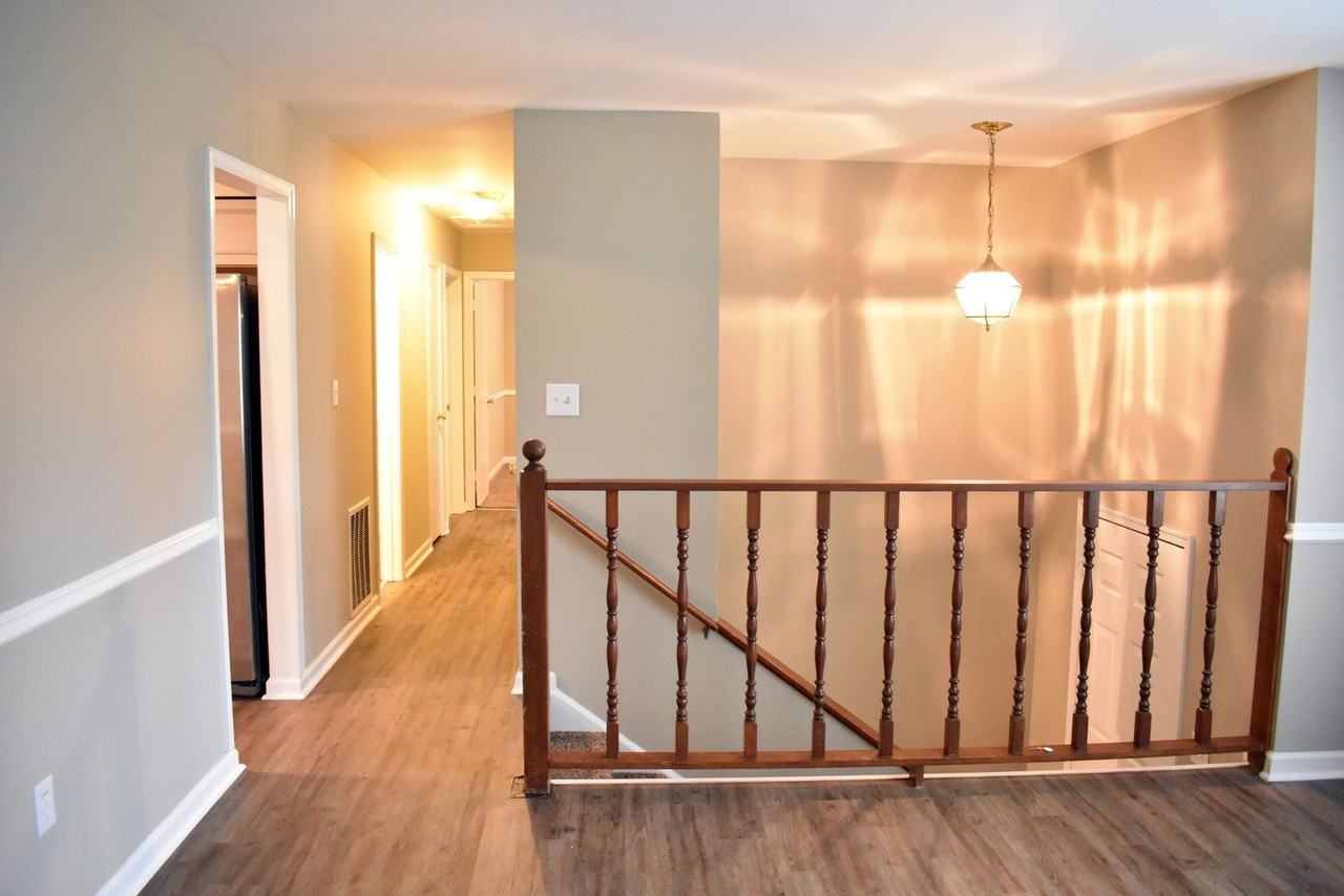 5405 Lee White Ln - Photo 4 of 50