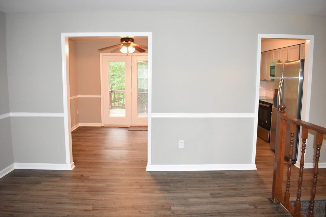 5405 Lee White Ln - Photo 6 of 50