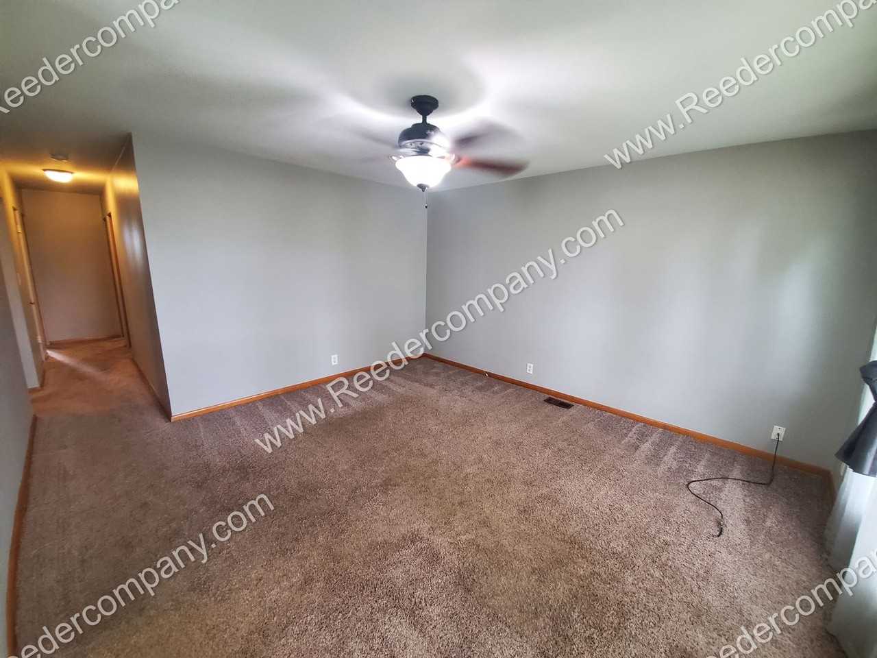 3208 North Dr - Photo 2 of 15