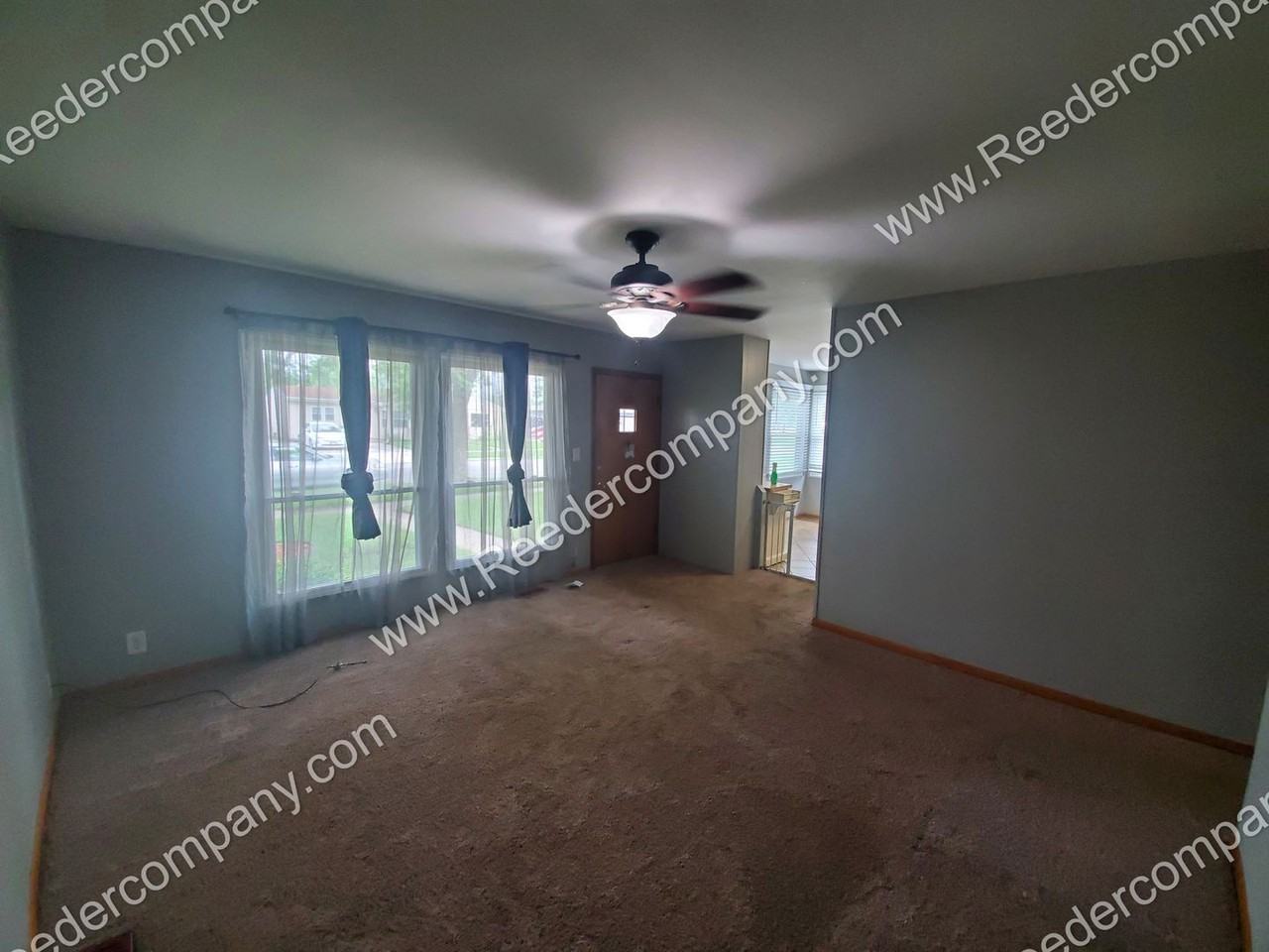 3208 North Dr - Photo 3 of 15