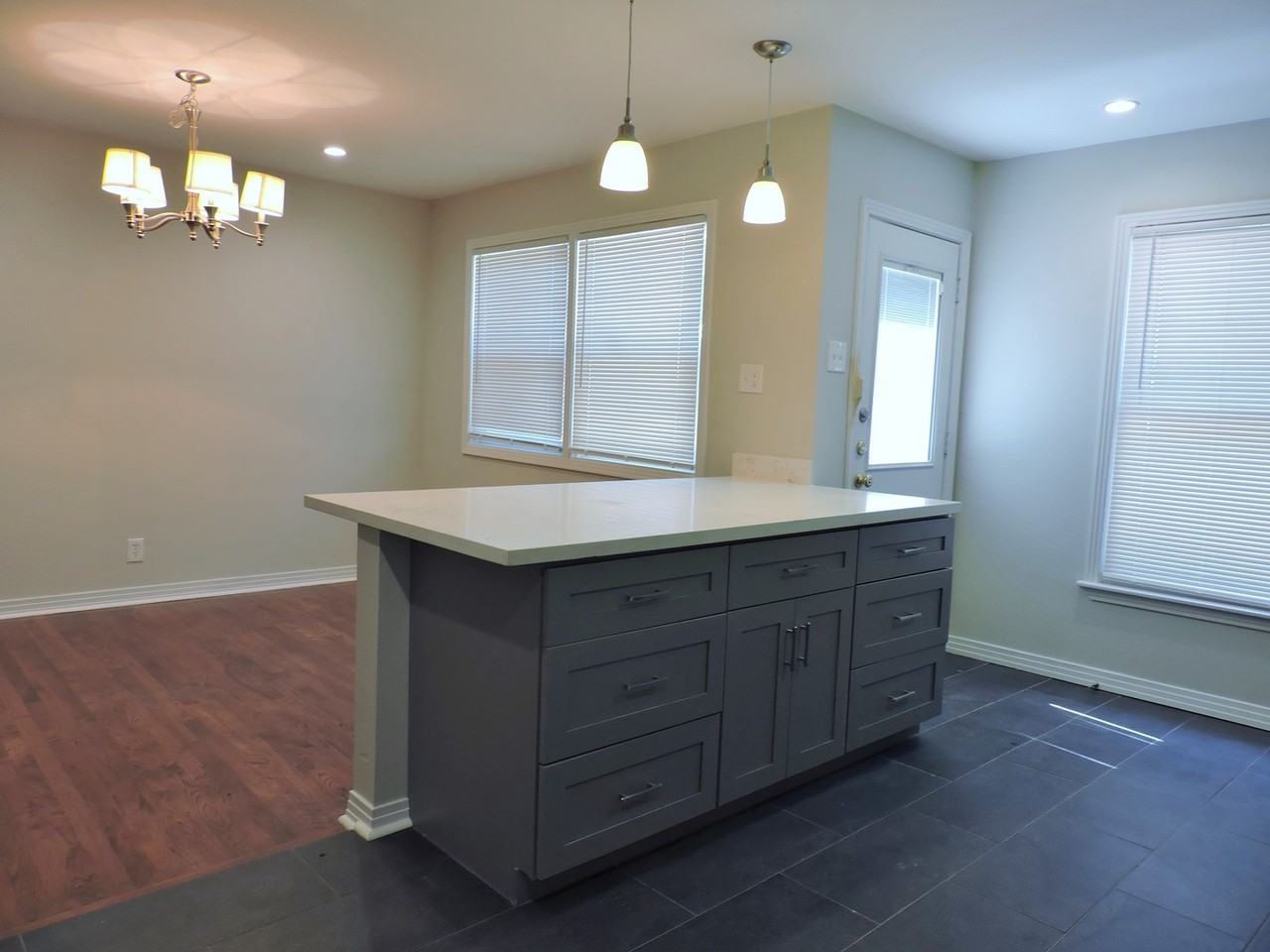 2309 Pembroke Dr #B - Photo 6 of 25