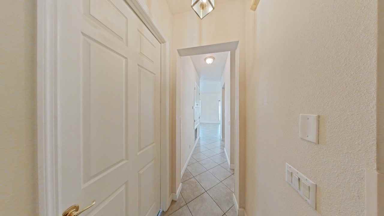 1450 Reunion Blvd - Photo 3 of 15