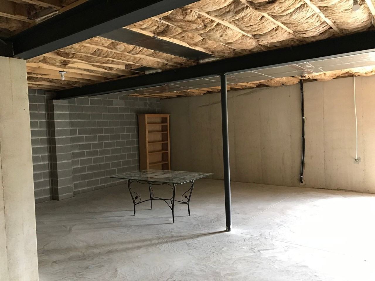 196 Randolph Dr - Photo 3 of 30