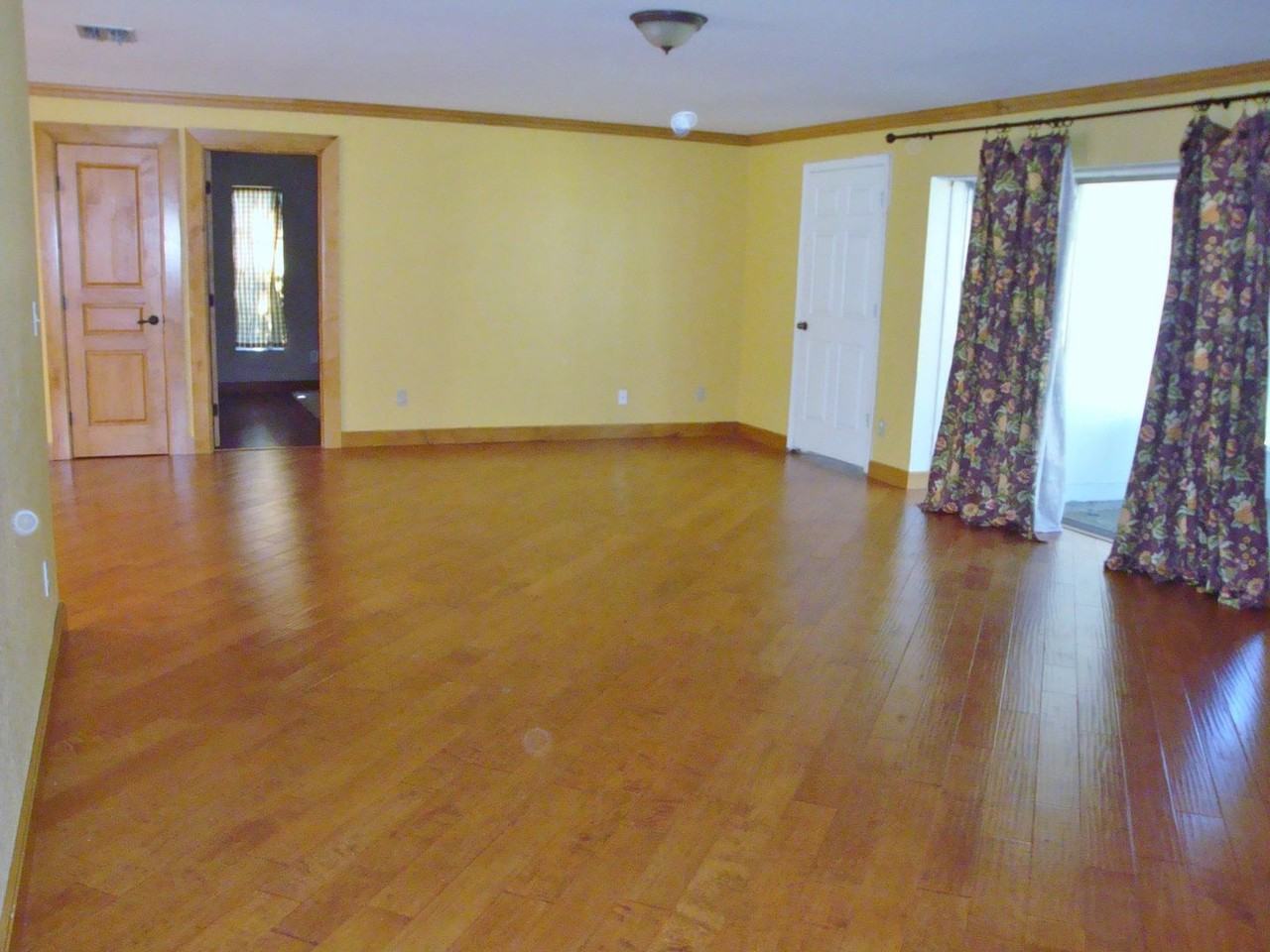 3015 Egret Ter - Photo 3 of 18