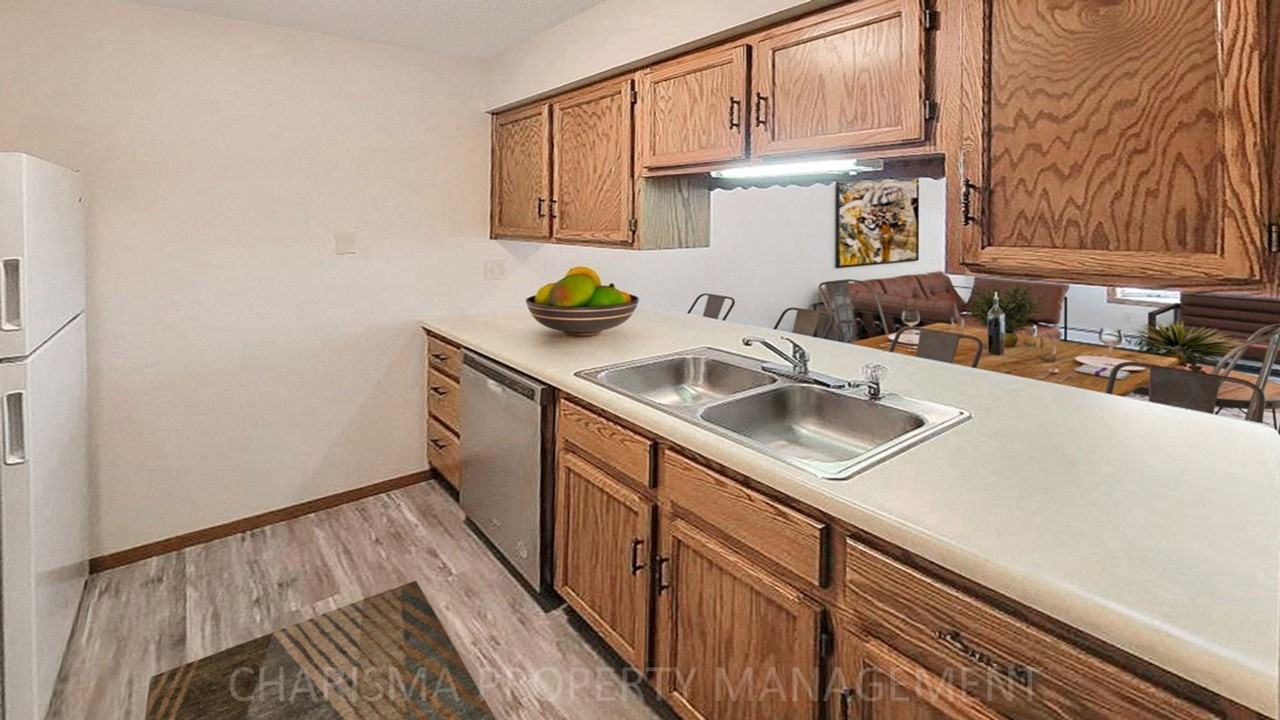 809 W 10th St - Photo 7 of 21