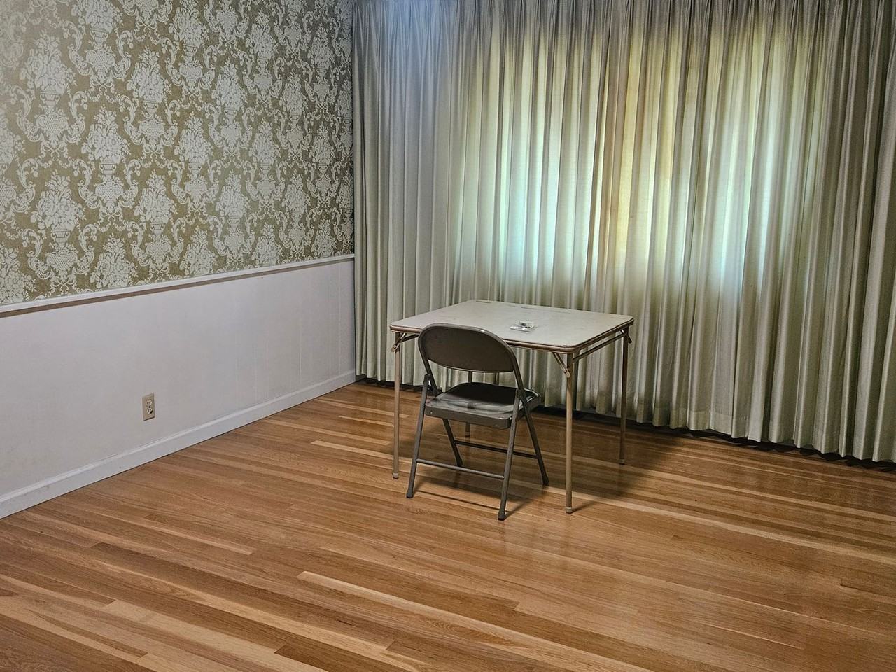 1216 W Keats Ave - Photo 3 of 19