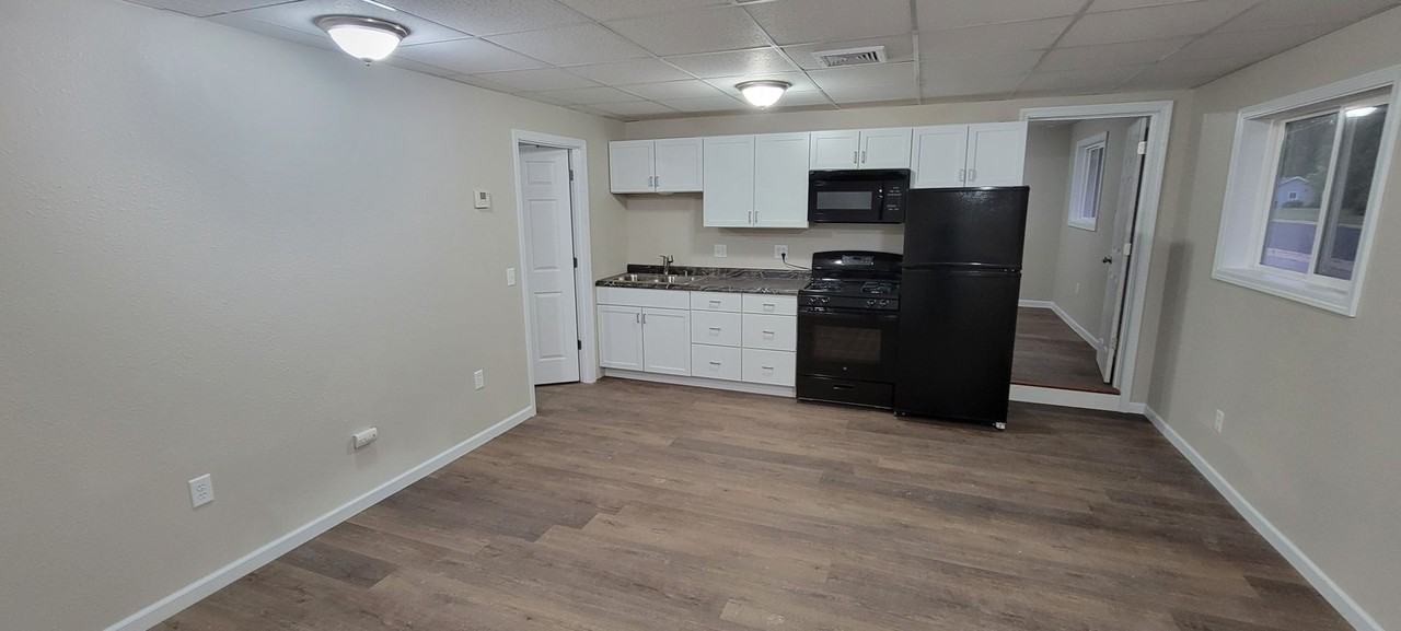 309 Novak St - Photo 2 of 15