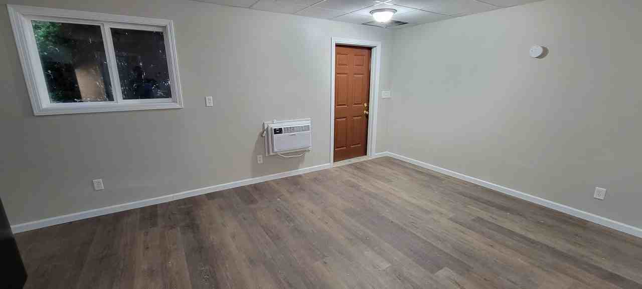 309 Novak St - Photo 3 of 15