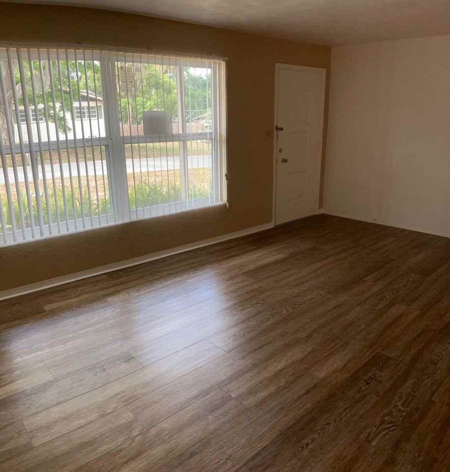 1203 Olen Dr - Photo 2 of 14