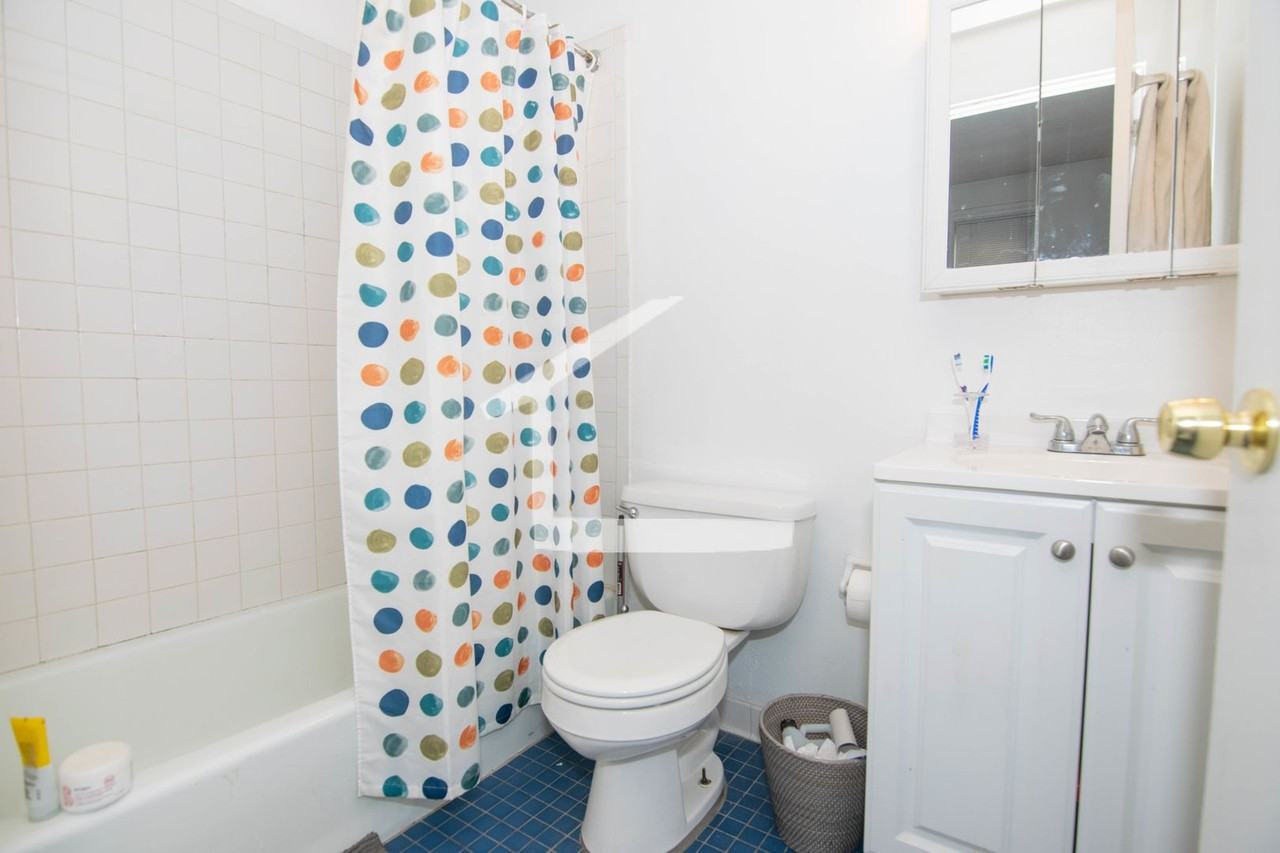23 Cortes St - Photo 4 of 13