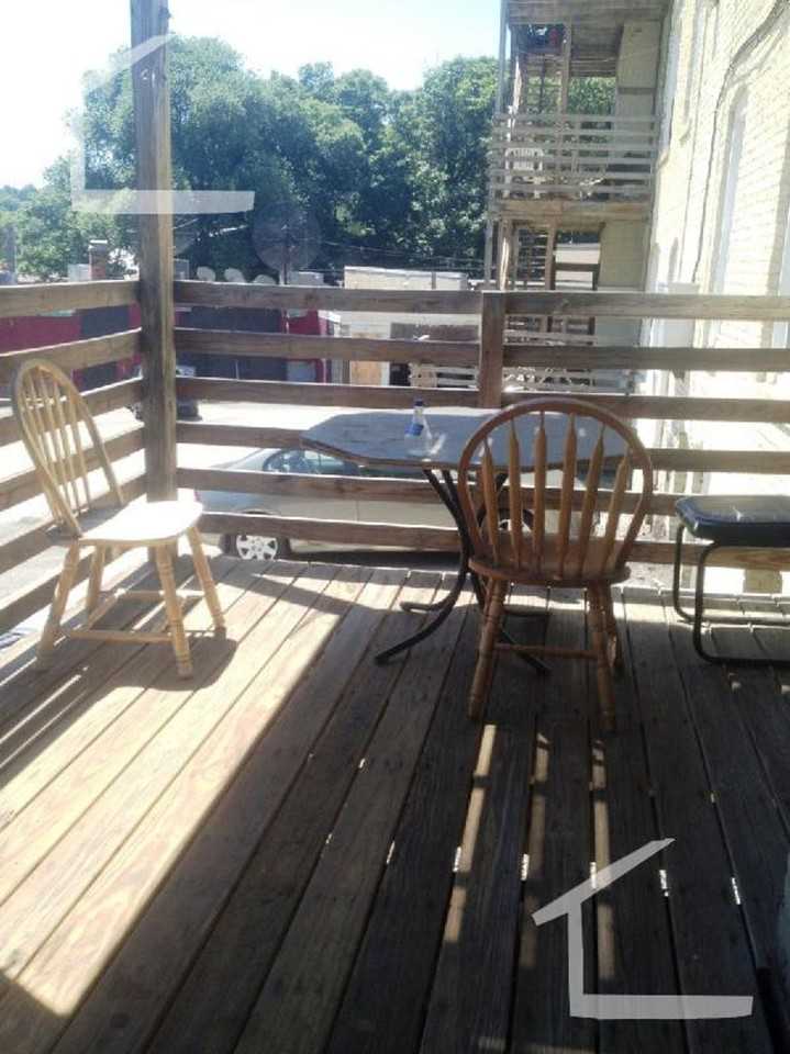 130 Englewood Ave - Photo 4 of 12