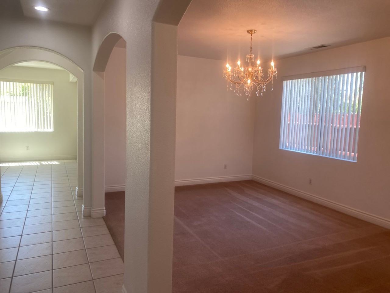 2237 W Wall Ct - Photo 2 of 9