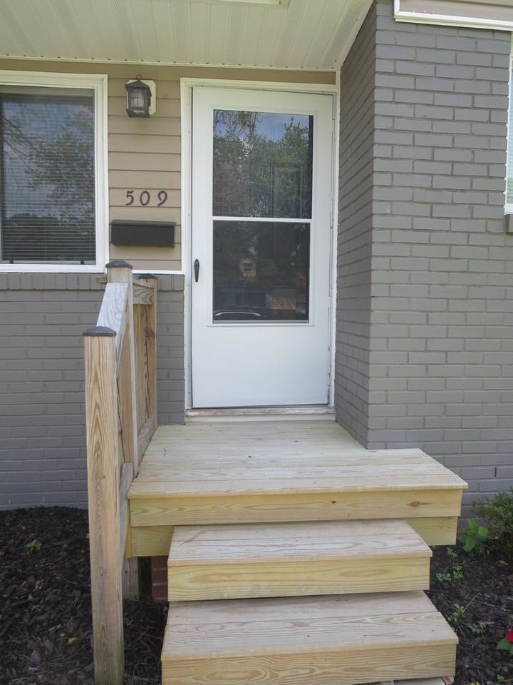 509 Lavender Ln - Photo 3 of 21