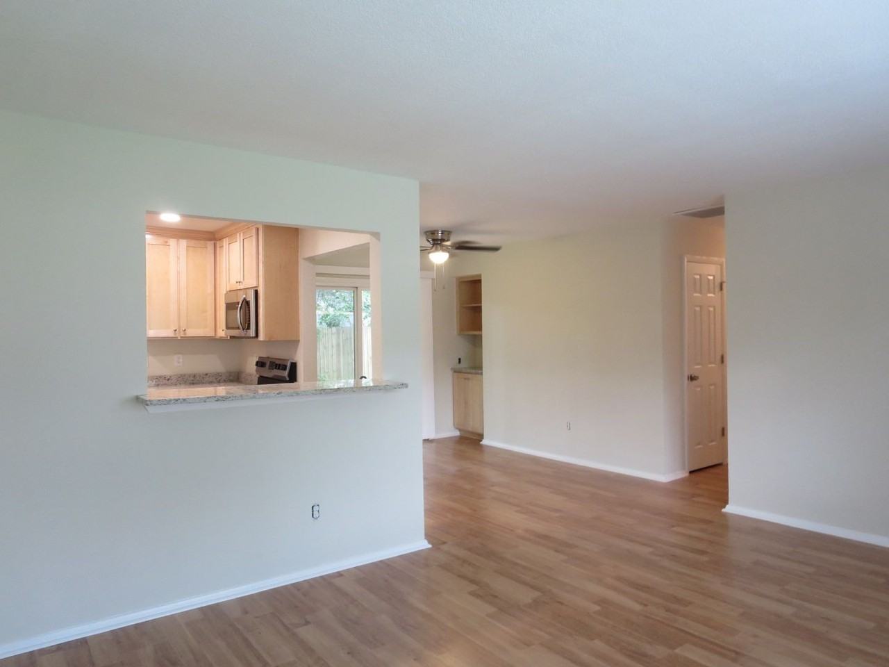 509 Lavender Ln - Photo 5 of 21