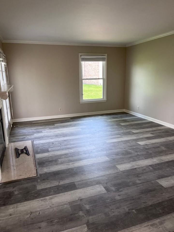 203 Churchill Xing - Photo 2 of 15