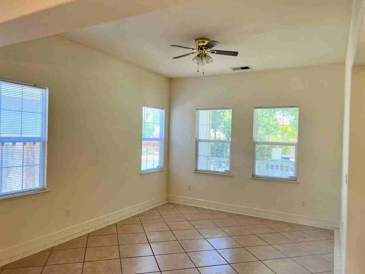 149 Lavender Ln - Photo 2 of 31