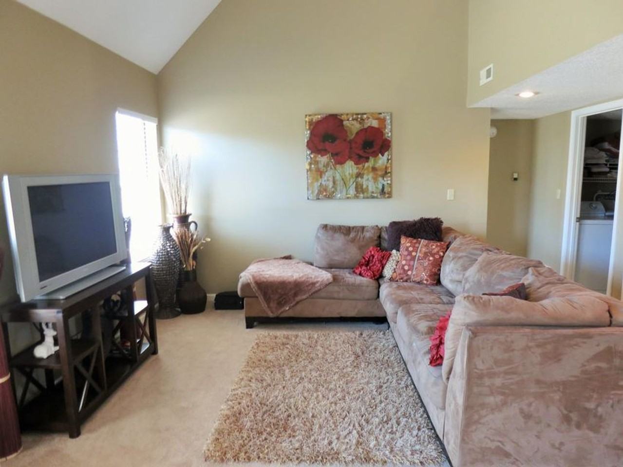 3604 Churchill Dr - Photo 3 of 17