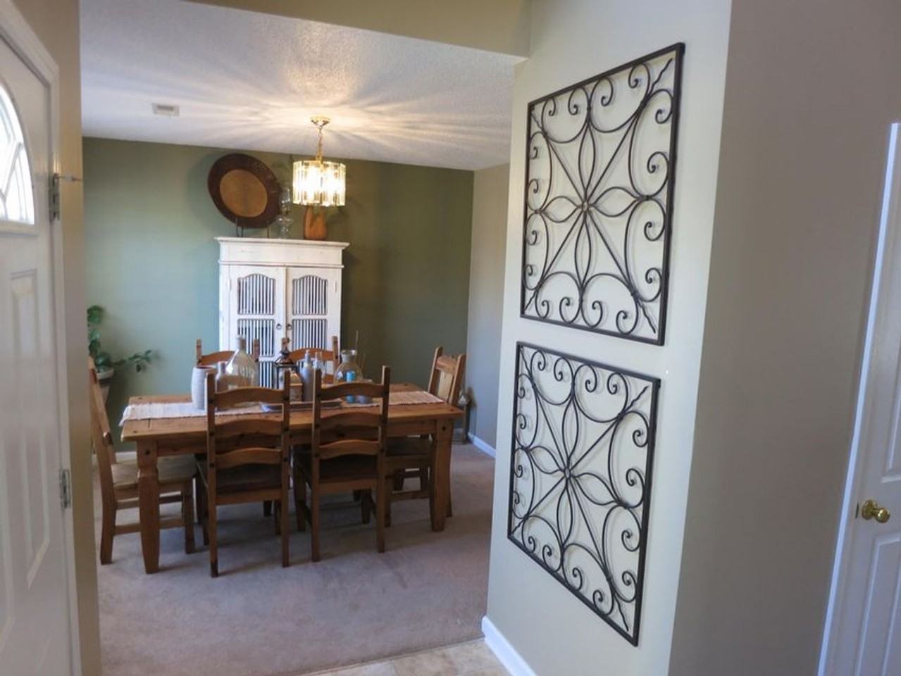 3604 Churchill Dr - Photo 5 of 17