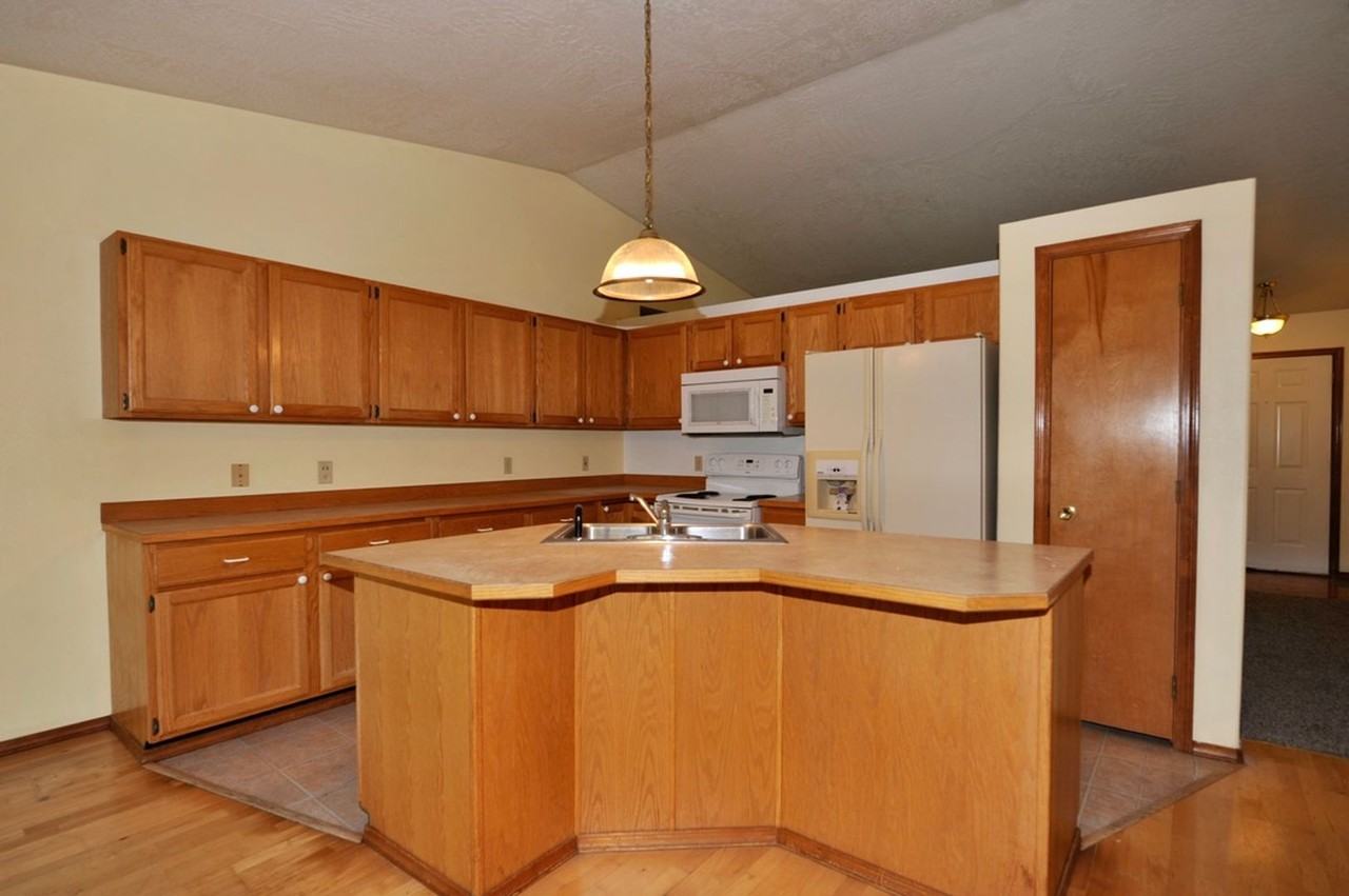 6310 N Centennial Dr - Photo 6 of 26