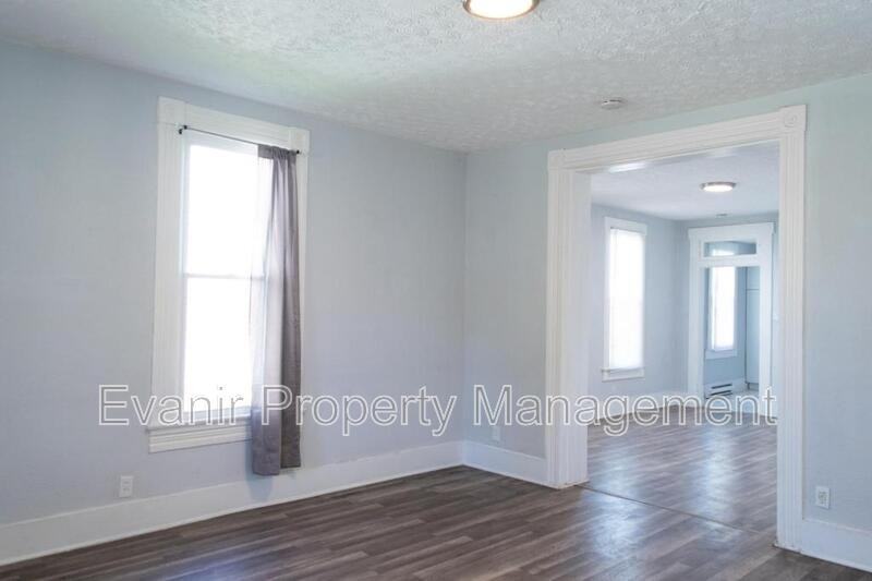 428 Kercher St - Photo 3 of 20