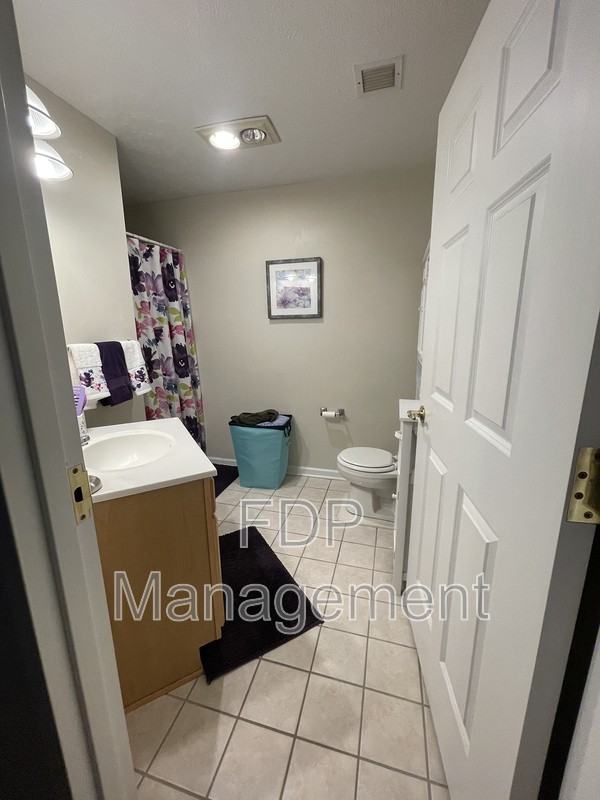 660 East Ave #304 - Photo 5 of 13