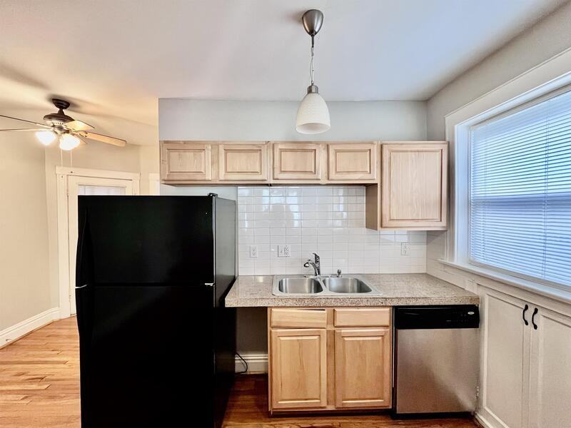 1533 Mccausland Ave #A - Photo 6 of 15