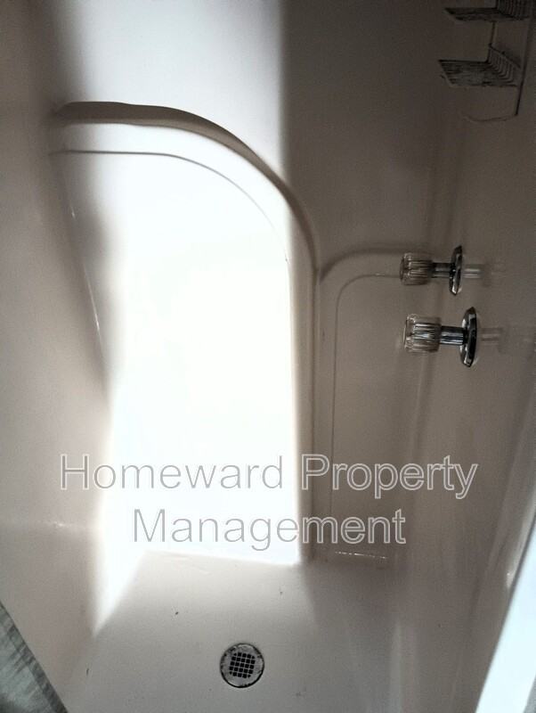 3803 Meadowbrook Dr - Photo 3 of 3