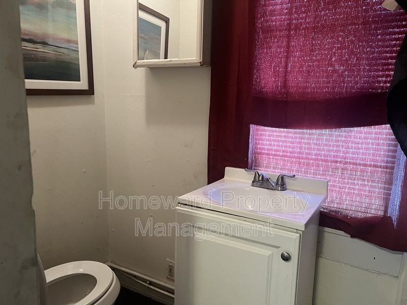 3803 Meadowbrook Dr - Photo 3 of 8