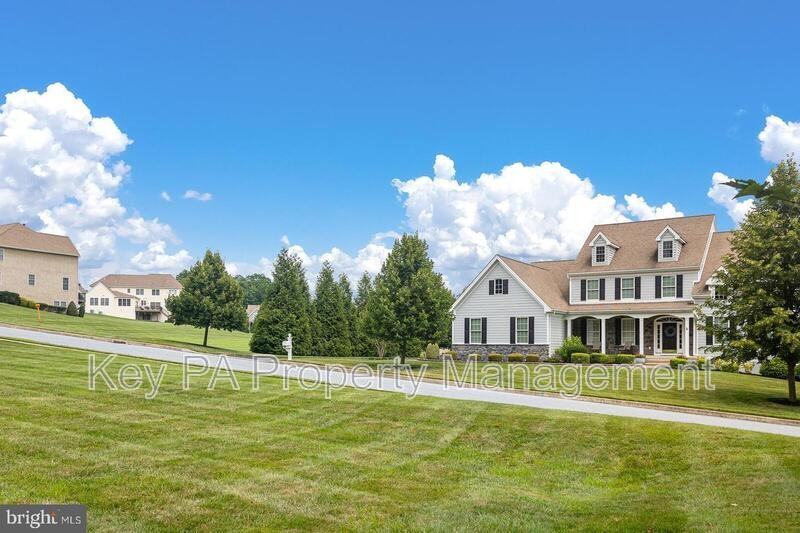 155 Harrogate Dr - Photo 2 of 38