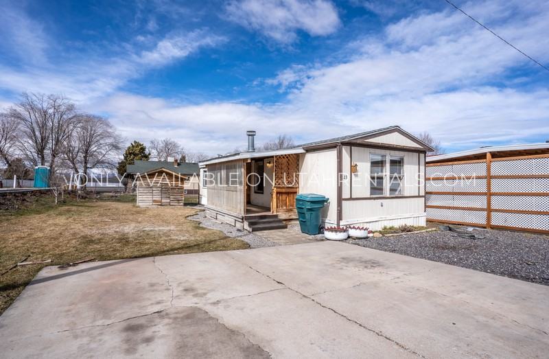 440 W Main St #23 - Photo 2 of 17