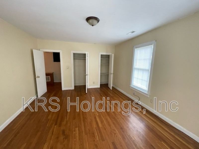 2713 Oak Ave #1 - Photo 5 of 9