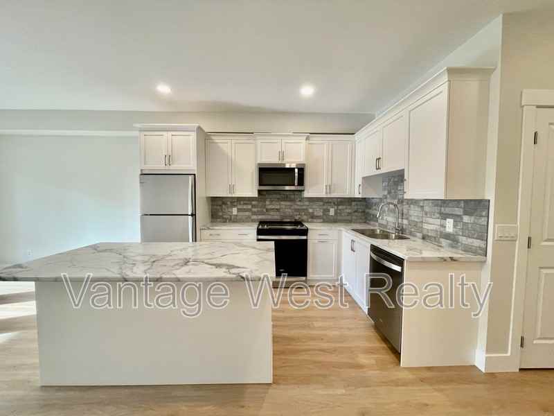 3001 Riesling Pl - Photo 2 of 28