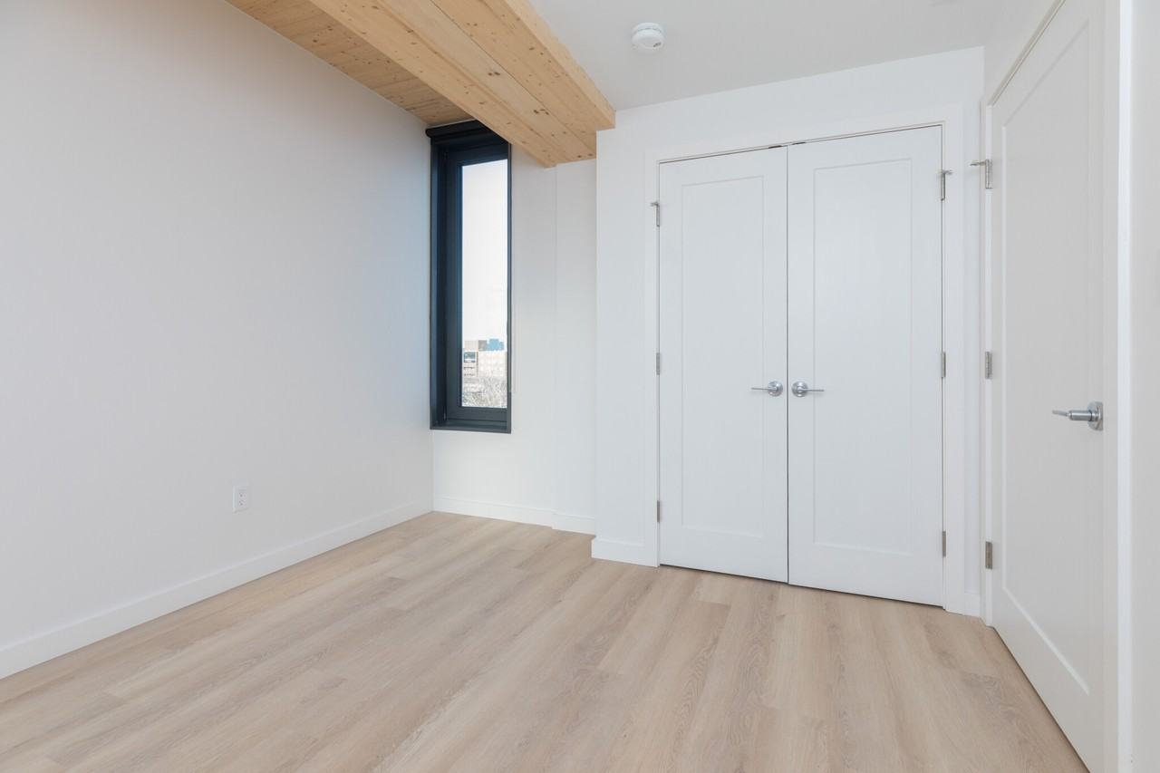 East Lenox & Washington St #702 - Photo 2 of 22