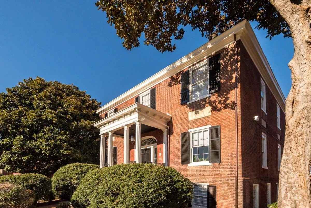 Grace St 1142 W - Photo 2 of 50