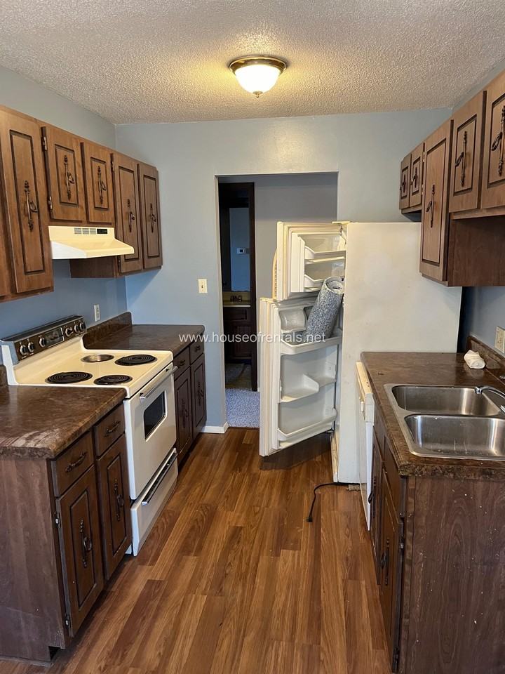 34 Razer Drive - Photo 3 of 6