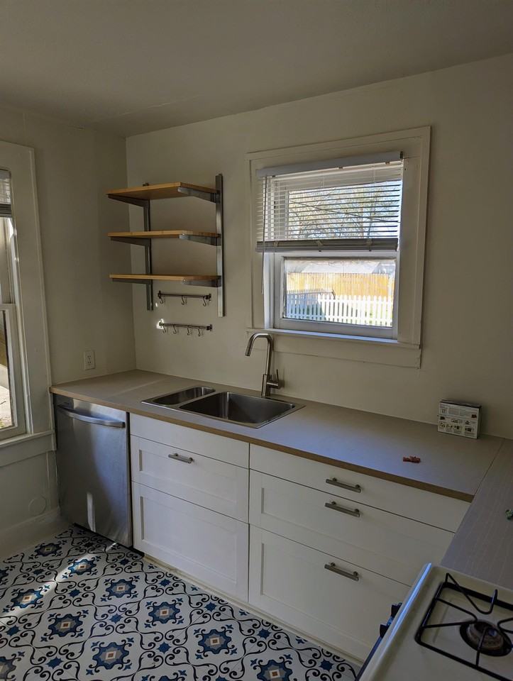 Hill Street - Photo 3 of 11