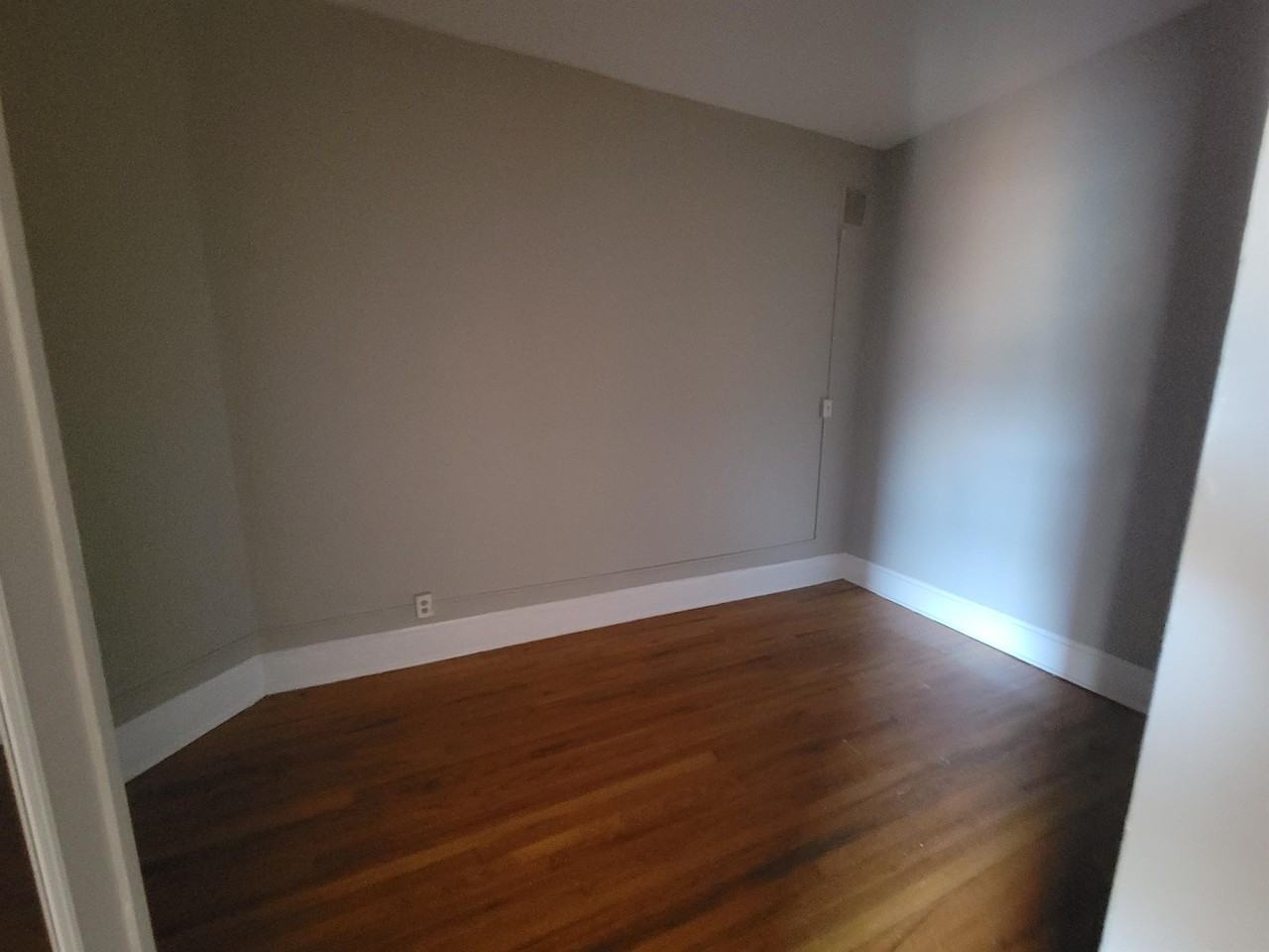 2136 5th Avenue - Photo 4 of 6