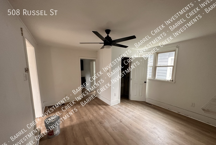 508 Russell Street - Photo 2 of 7