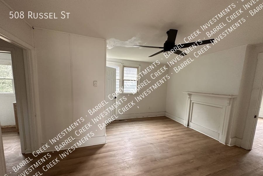 508 Russell Street - Photo 4 of 7