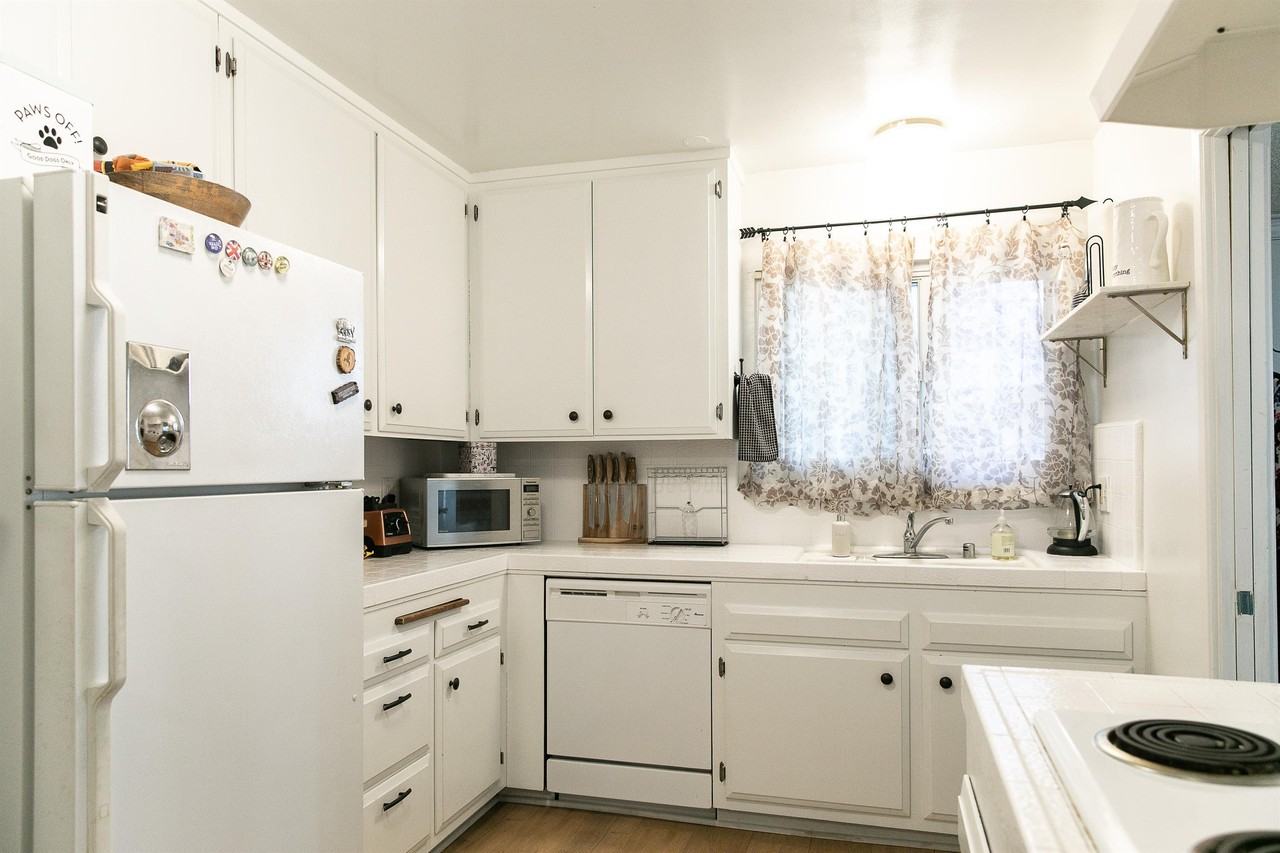 8717 Delgany Avenue - Photo 4 of 31