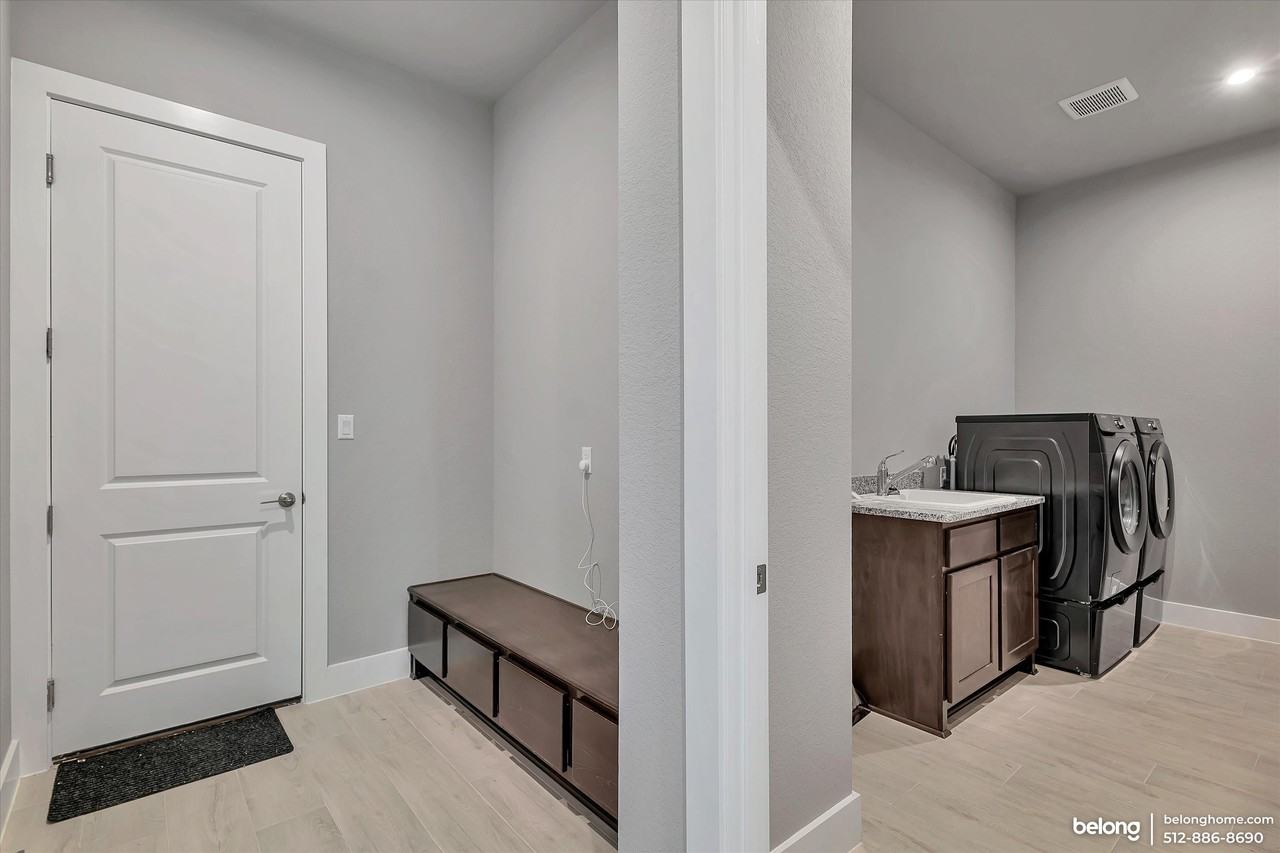 318 Prairie Clover Dr - Photo 4 of 50