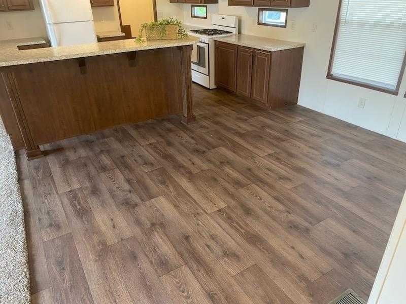 15562 Pine Ridge Dr #49 - Photo 4 of 39