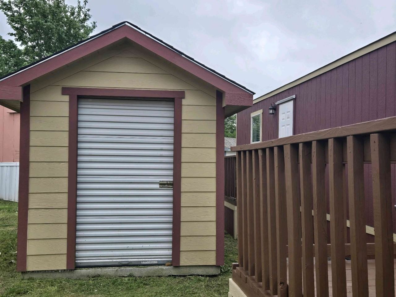 709 N Collins Fwy #109 - Photo 3 of 37