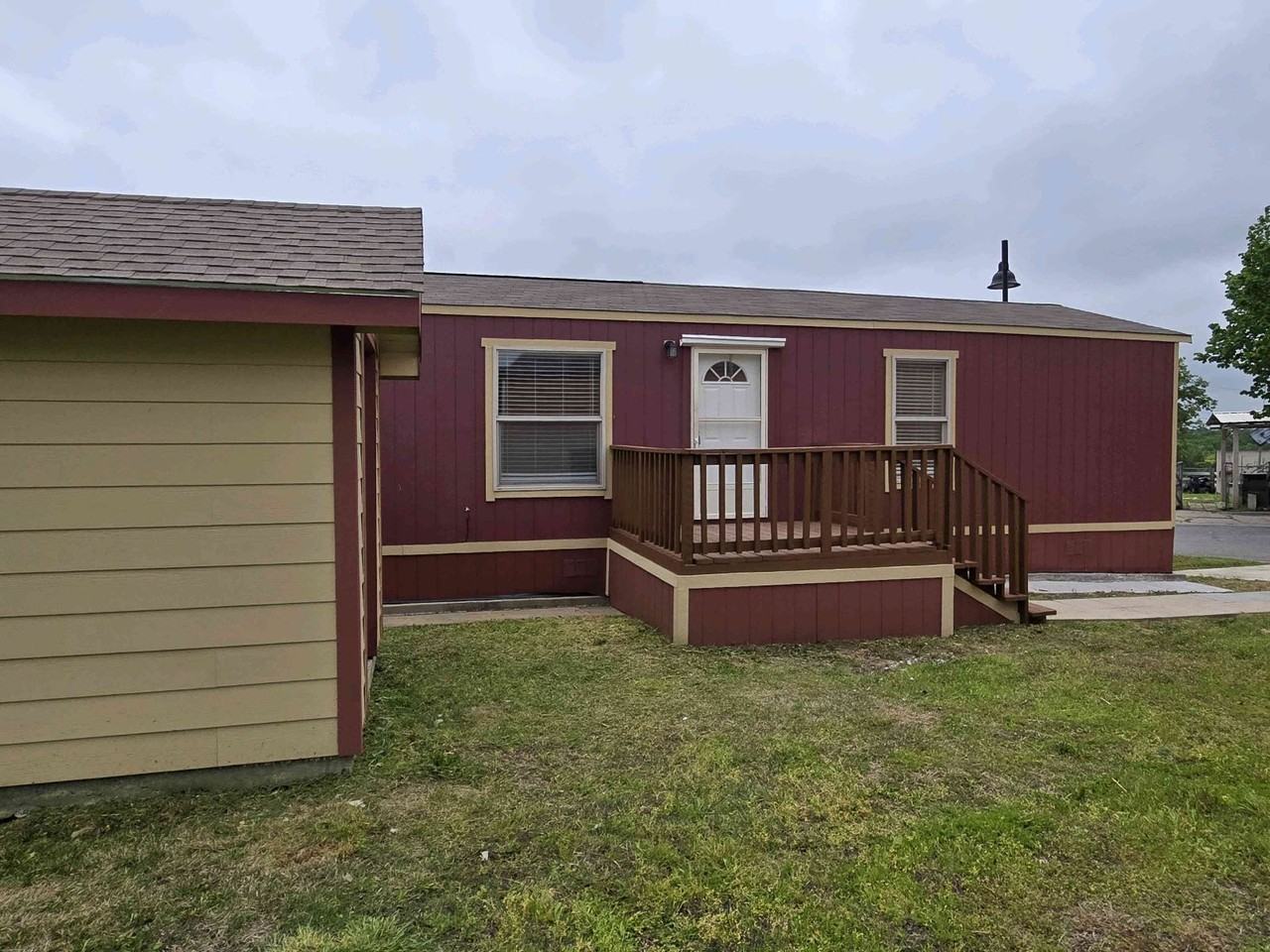 709 N Collins Fwy #109 - Photo 6 of 37