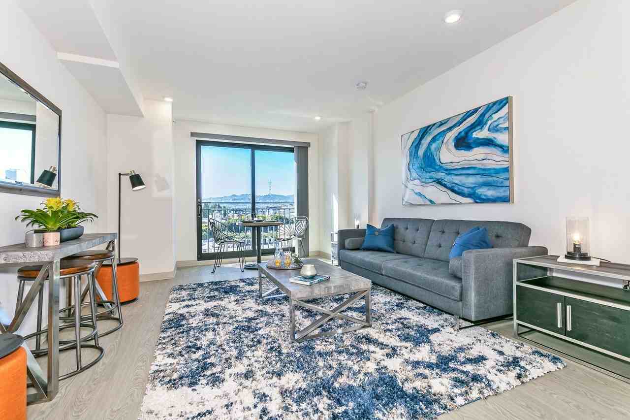 363 6th St - Photo 4 of 18