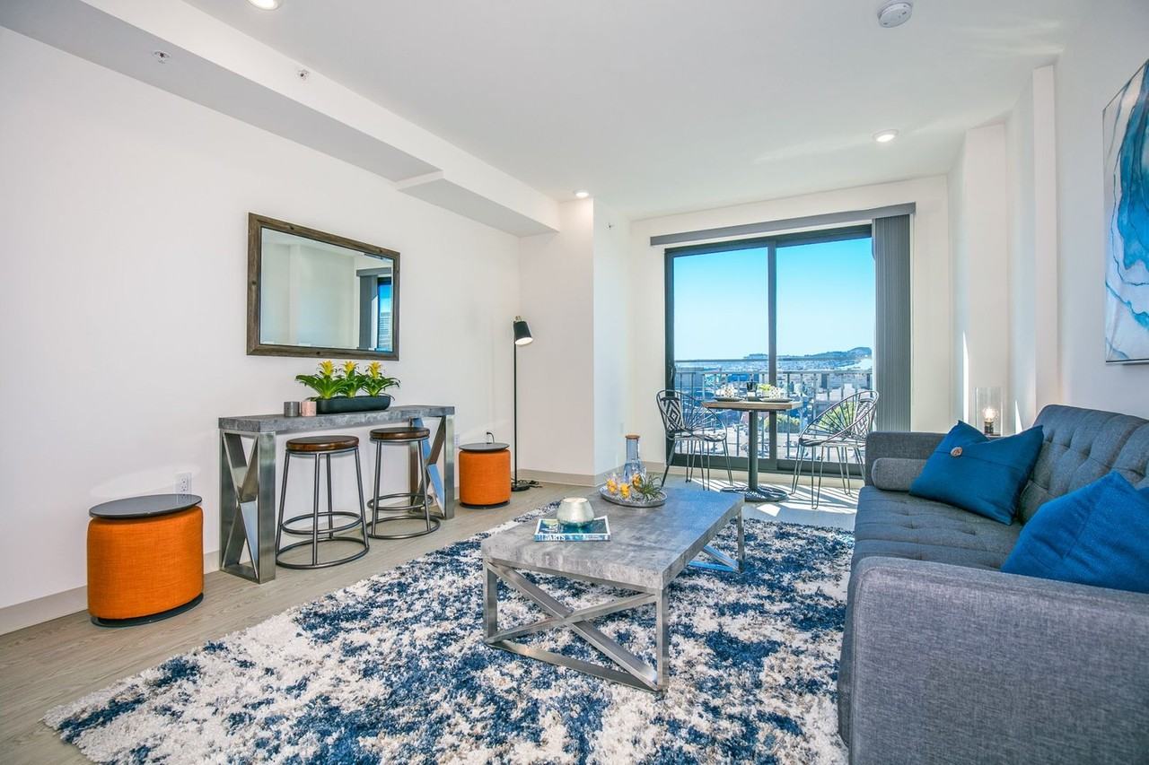 363 6th St - Photo 5 of 18